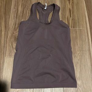 Athleta top. Size small in an eggplant color.
